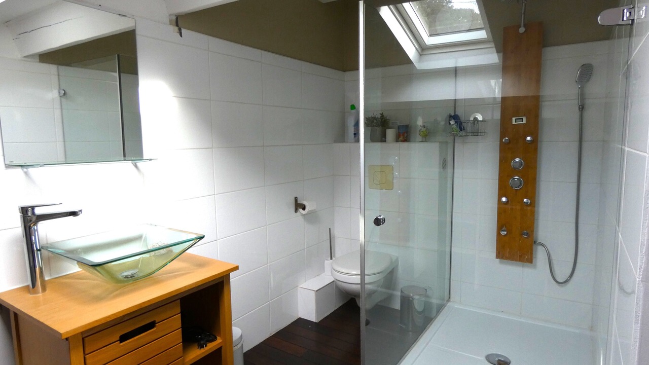 Photo of Bathroom in Caremeau