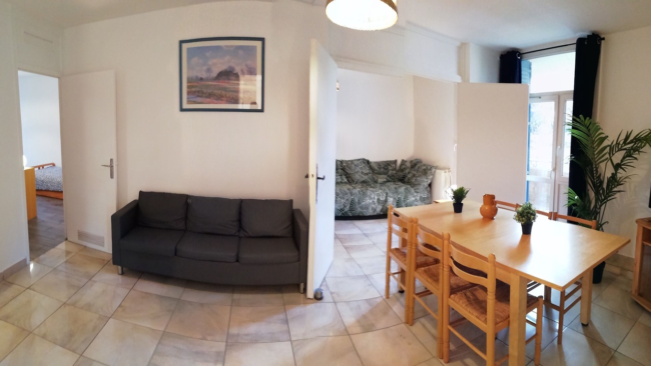 Photo of Livingroom in Santy - La Plaine