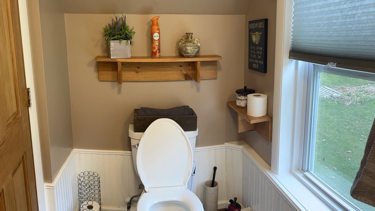 Photo of Bathroom in Swain