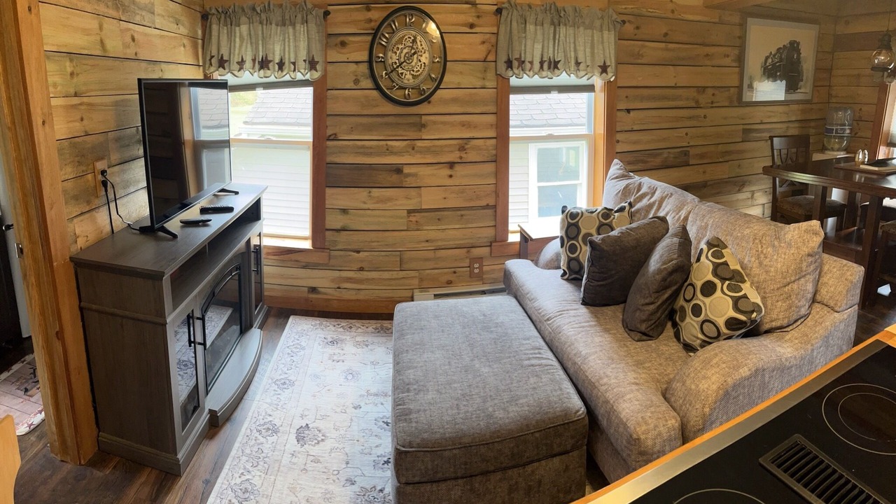 Photo of Livingroom in Swain