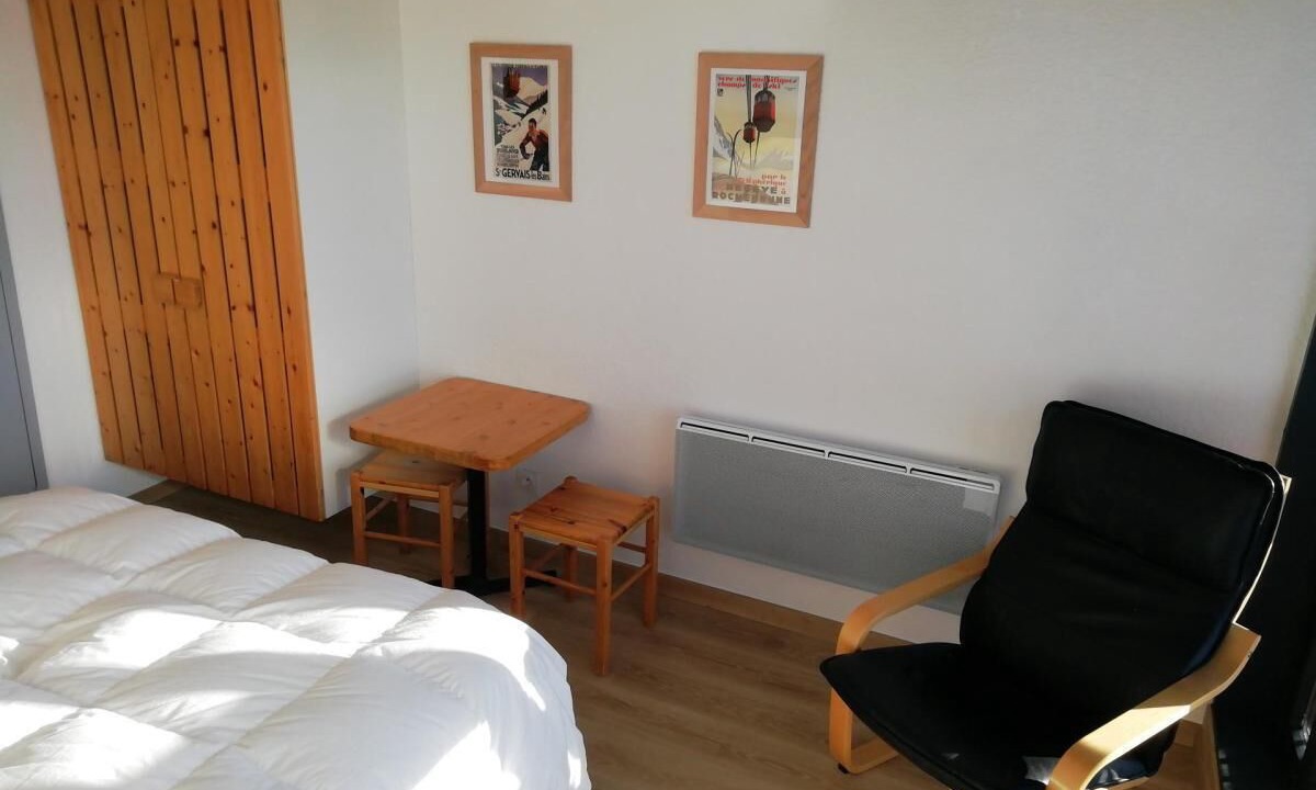 Photo of Bedroom in Arc-1800