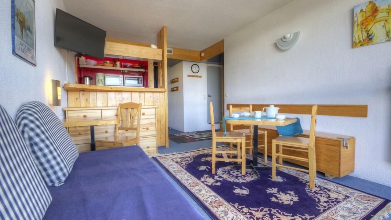Photo of Livingroom in Arc-1800