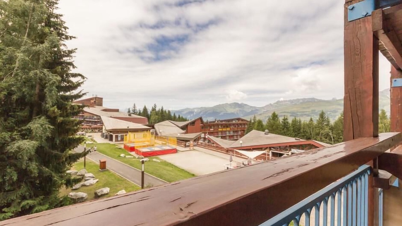 Photo of Outdoor in Arc-1800