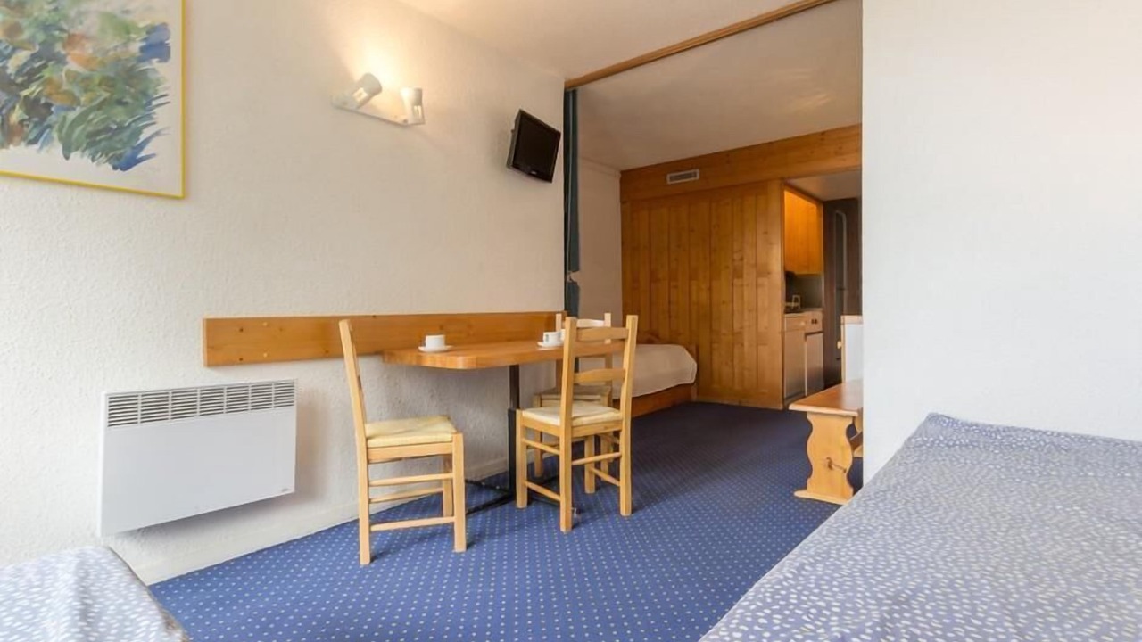 Photo of Bedroom in Arc-1800