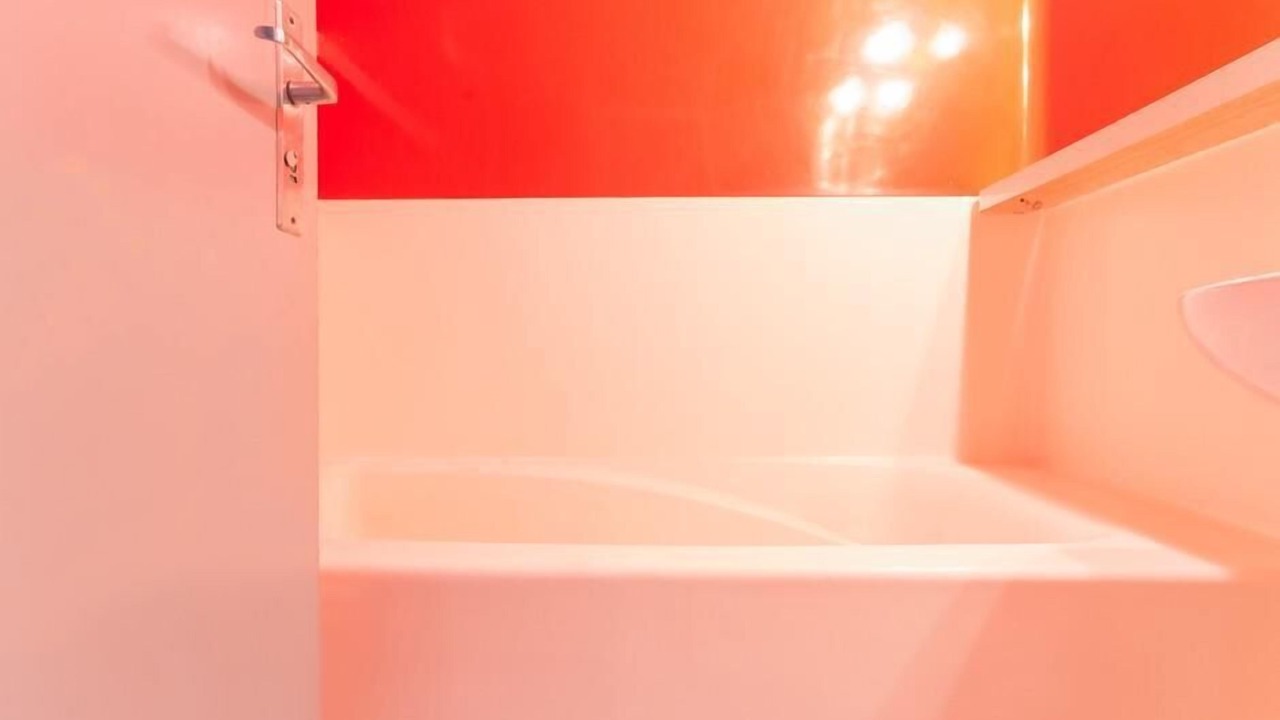 Photo of Bathroom in Arc-1800