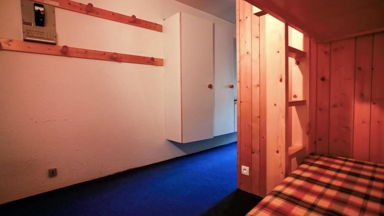 Photo of Bedroom in Arc-1800