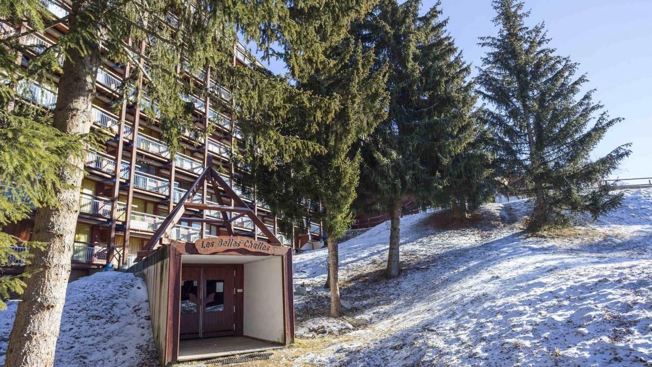 Photo of Outdoor in Arc-1800
