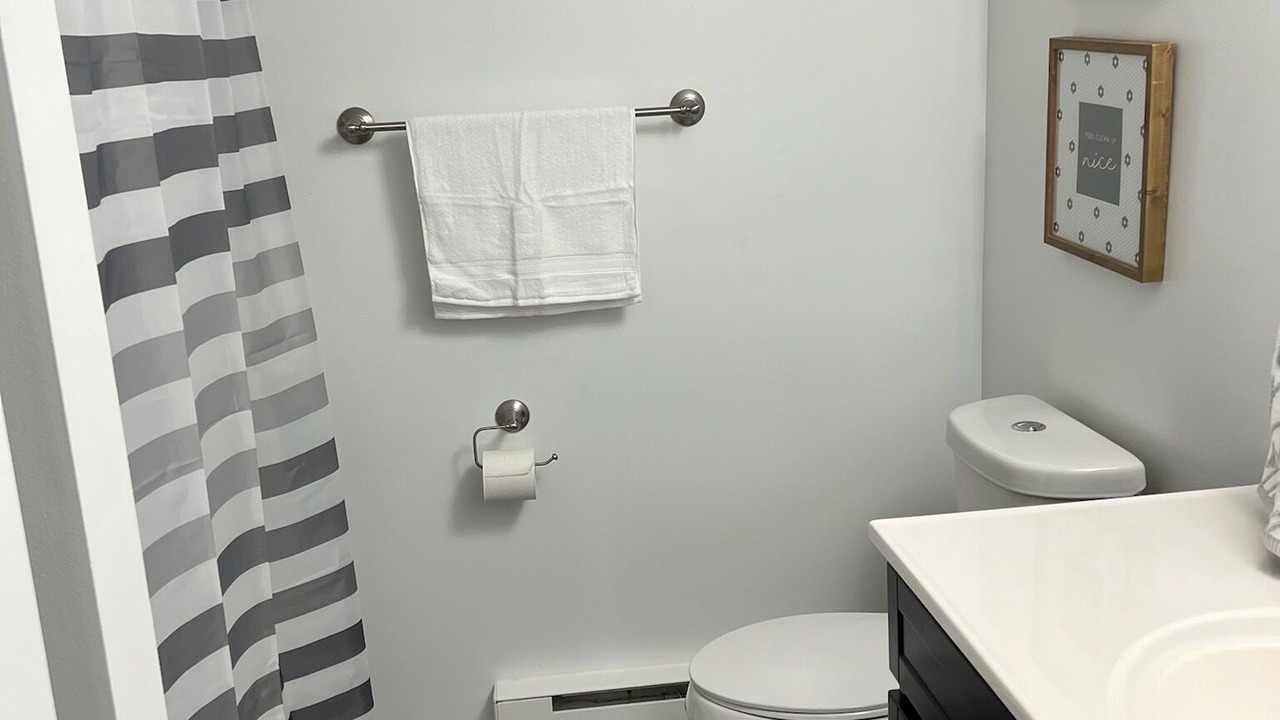 Photo of Bathroom in Holly