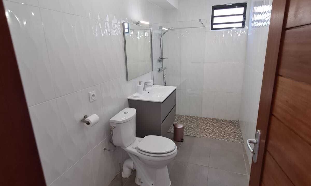 Photo of Bathroom in Remire Montjoly