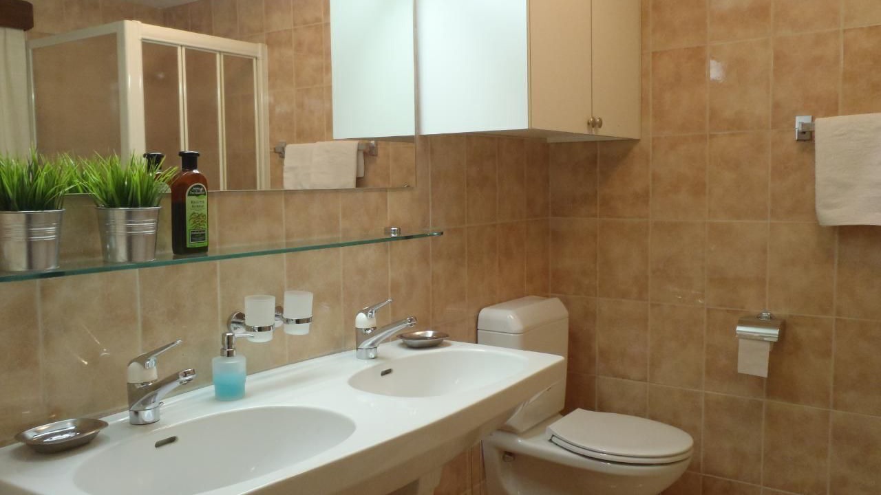 Photo of Bathroom in Graechen