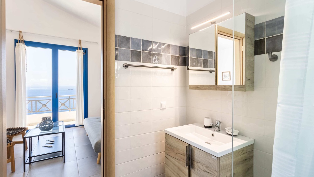 Photo of Bathroom in Kea