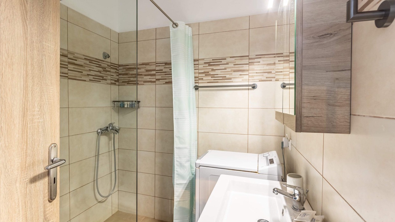 Photo of Bathroom in Kea