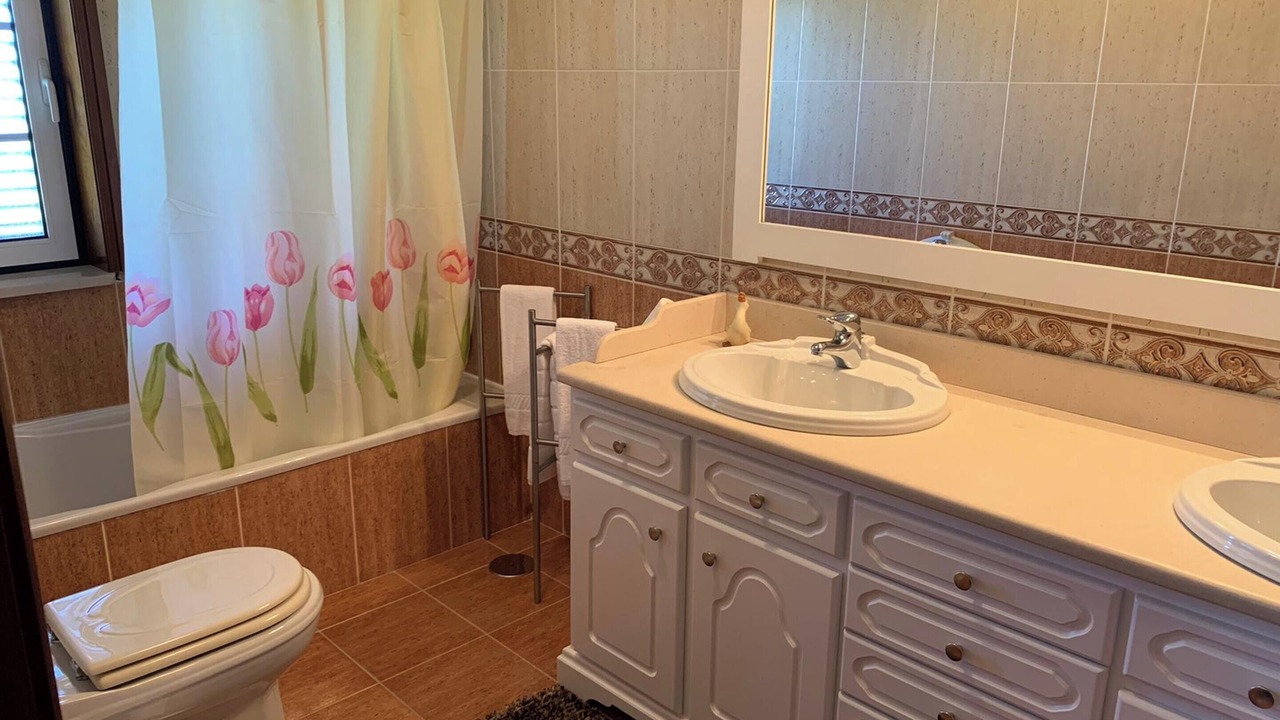 Photo of Bathroom in Cossourado