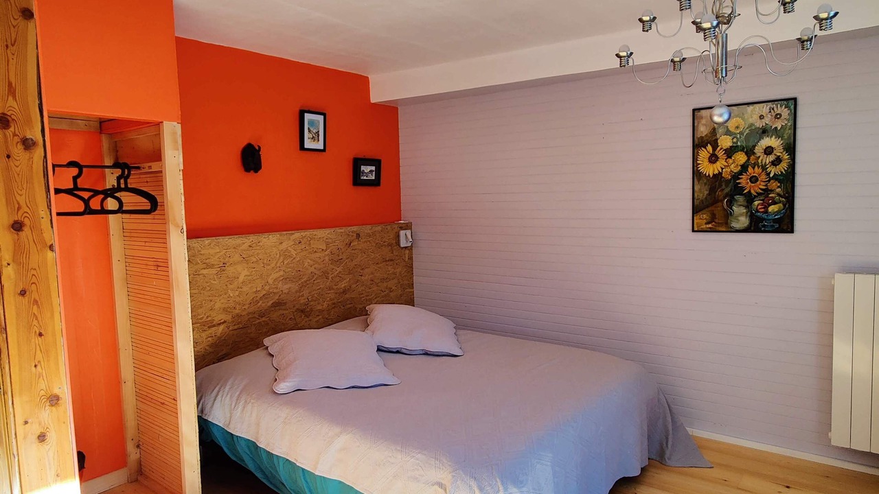 Photo of Bedroom in Molines-en-Queyras