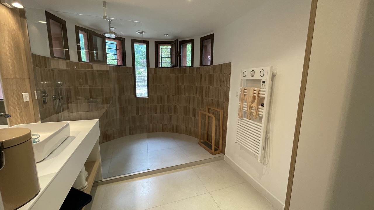 Photo of Bathroom in Les Camoins