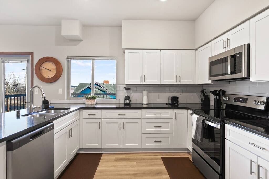 Photo of Kitchen in South Perry District
