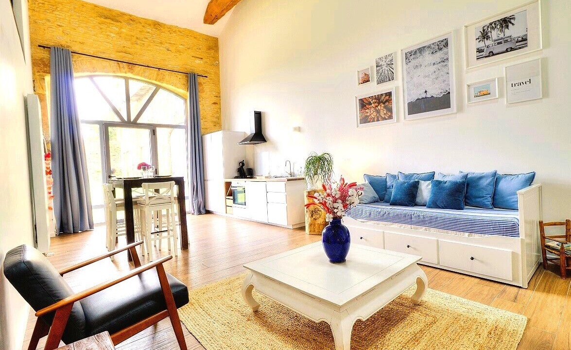 Photo of Livingroom in Marcy