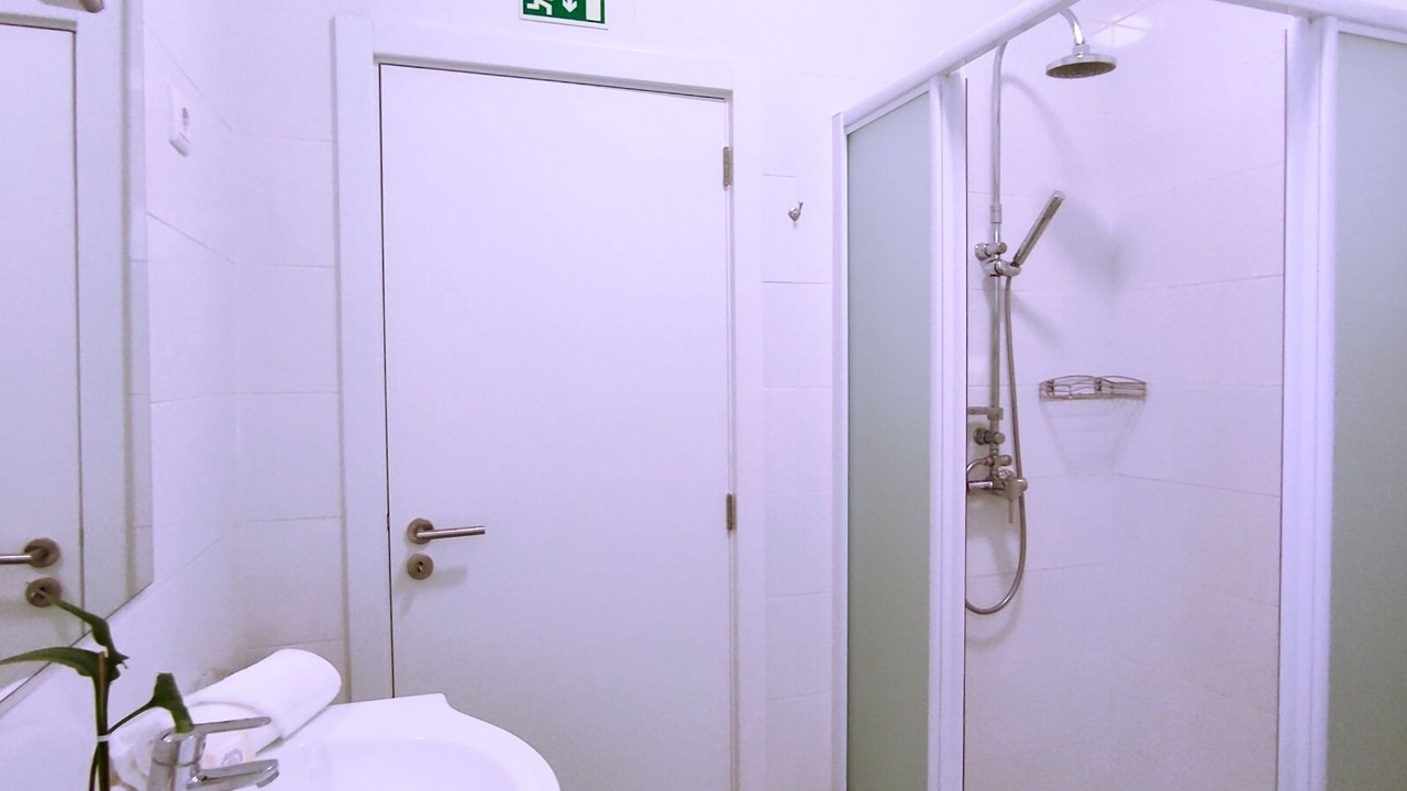 Photo of Bathroom in Alijo