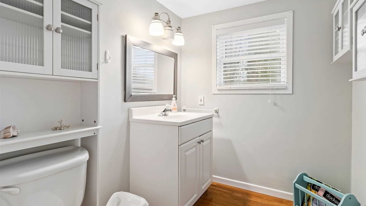 Photo of Bathroom in Brock