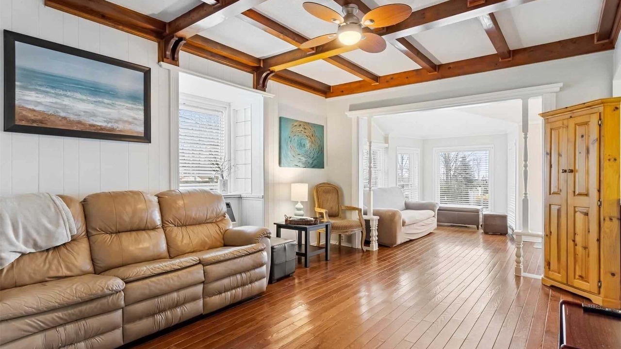 Photo of Livingroom in Brock