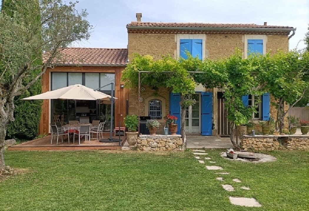 Photo of Outdoor in Entraigues-sur-la-Sorgue