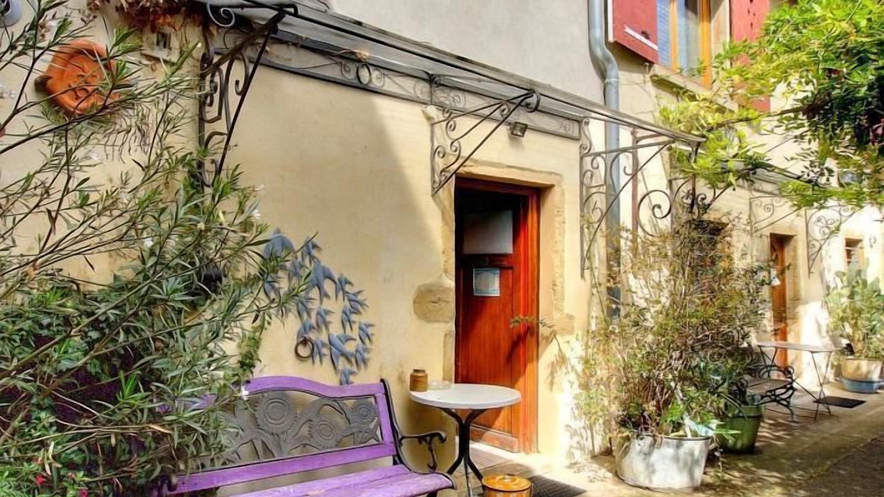Photo of Patio Balcony in Vaulx En Velin Village