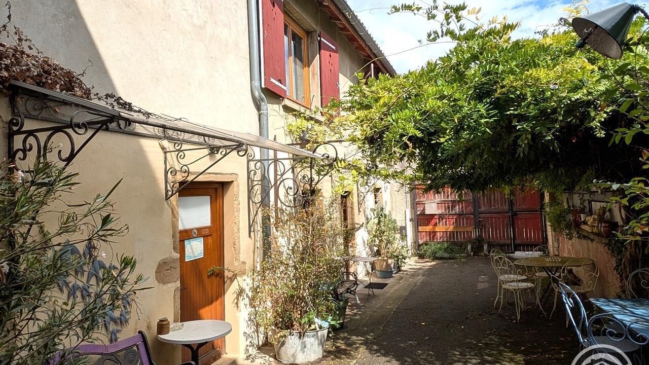 Photo of Outdoor in Vaulx En Velin Village