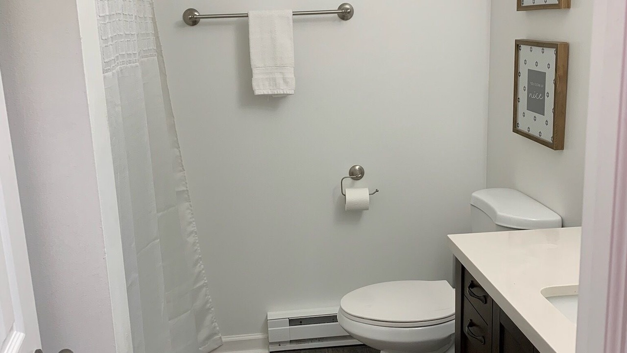 Photo of Bathroom in Holly