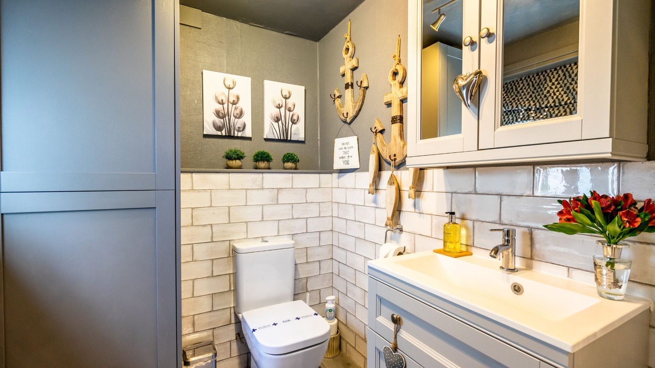 Photo of Bathroom in Stamford Bridge
