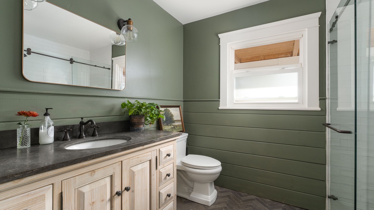 Photo of Bathroom in Lompoc