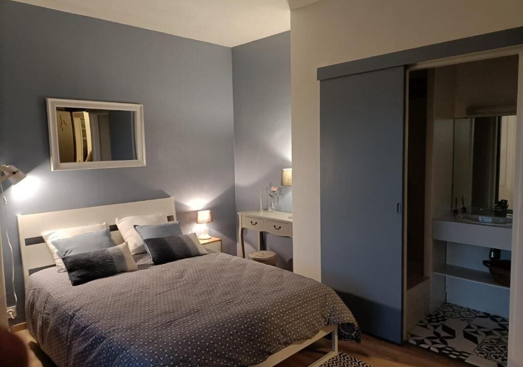 Photo of Bedroom in Vire