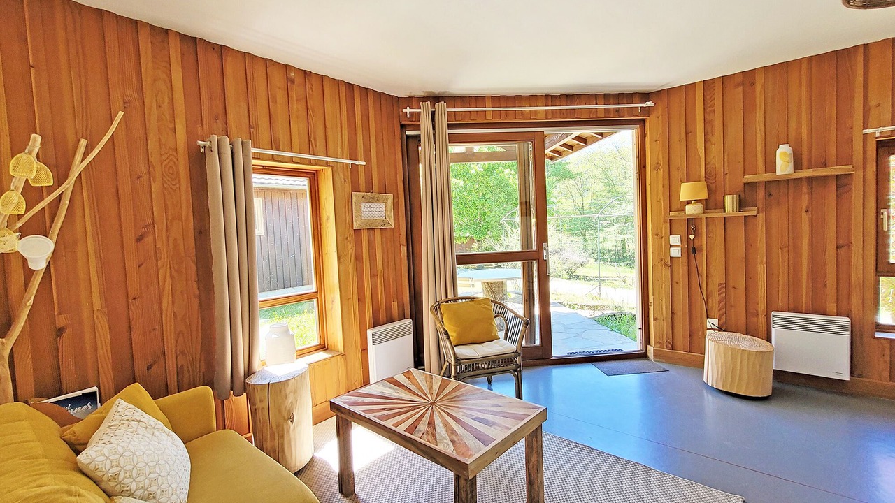 Photo of Livingroom in Alzon