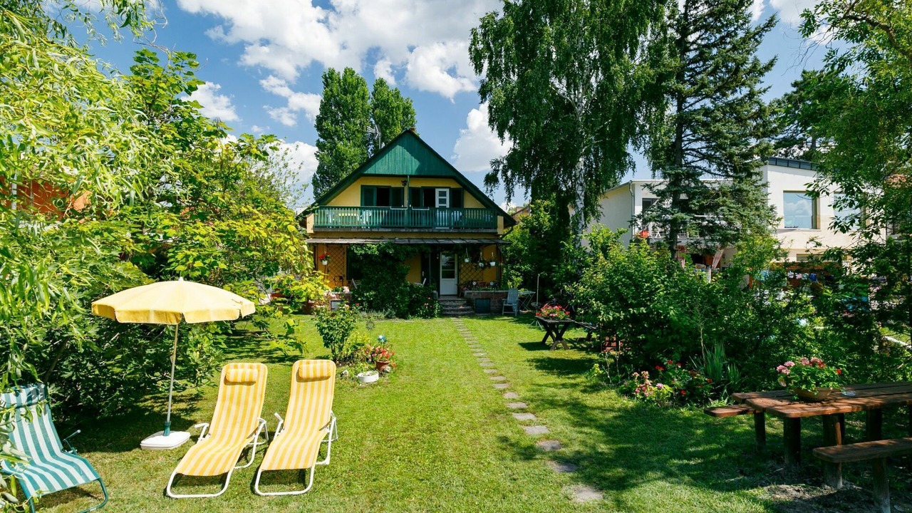 Photo of Others in Szantod