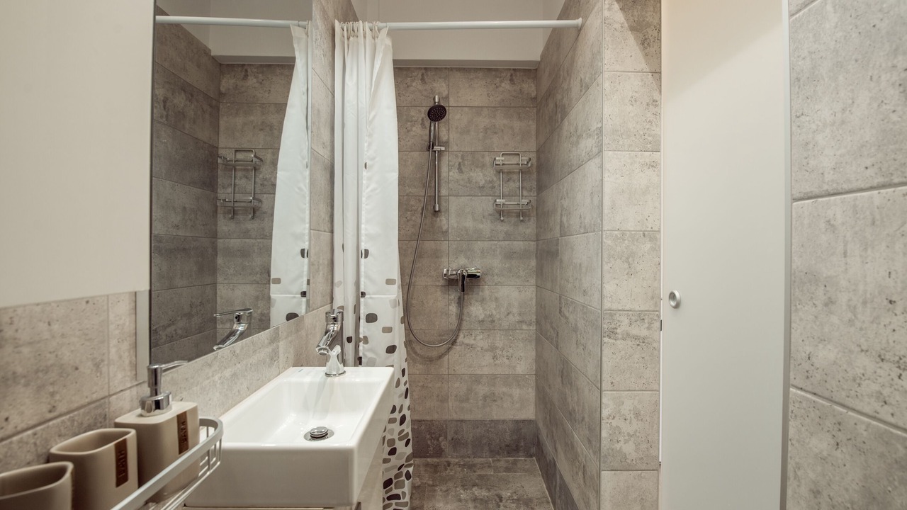 Photo of Bathroom in Militari