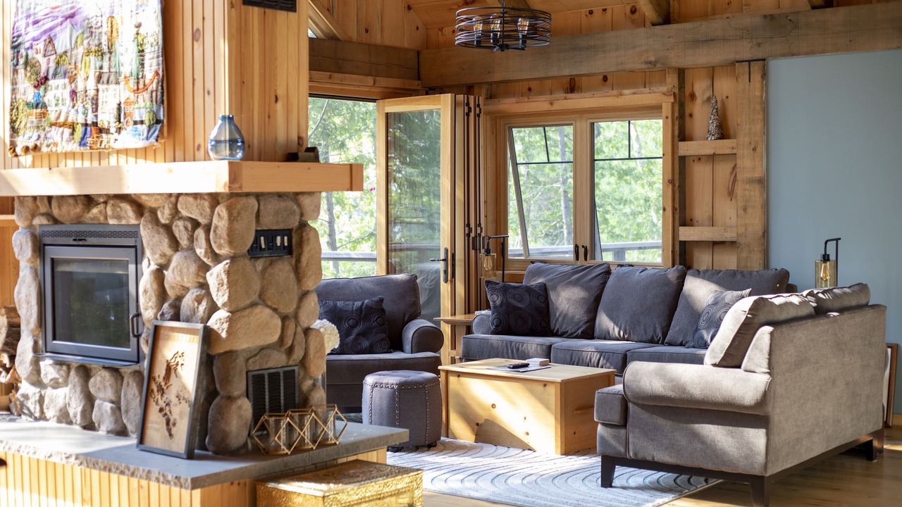 Photo of Bedroom in Muskoka Lakes