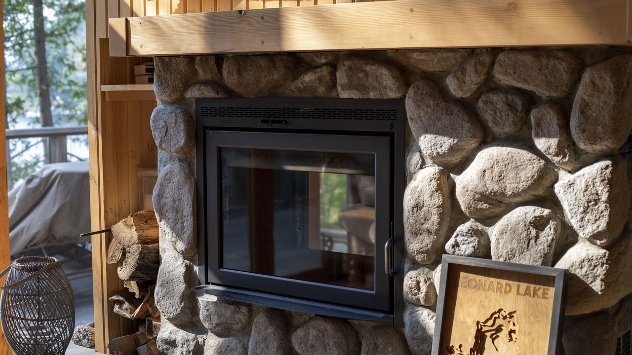 Photo of Livingroom in Muskoka Lakes