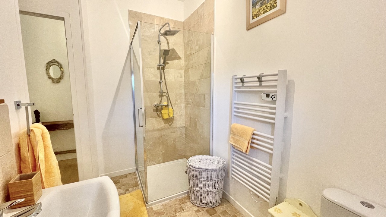 Photo of Bathroom in Essey