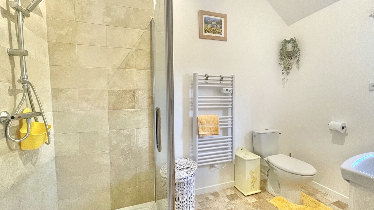 Photo of Bathroom in Essey