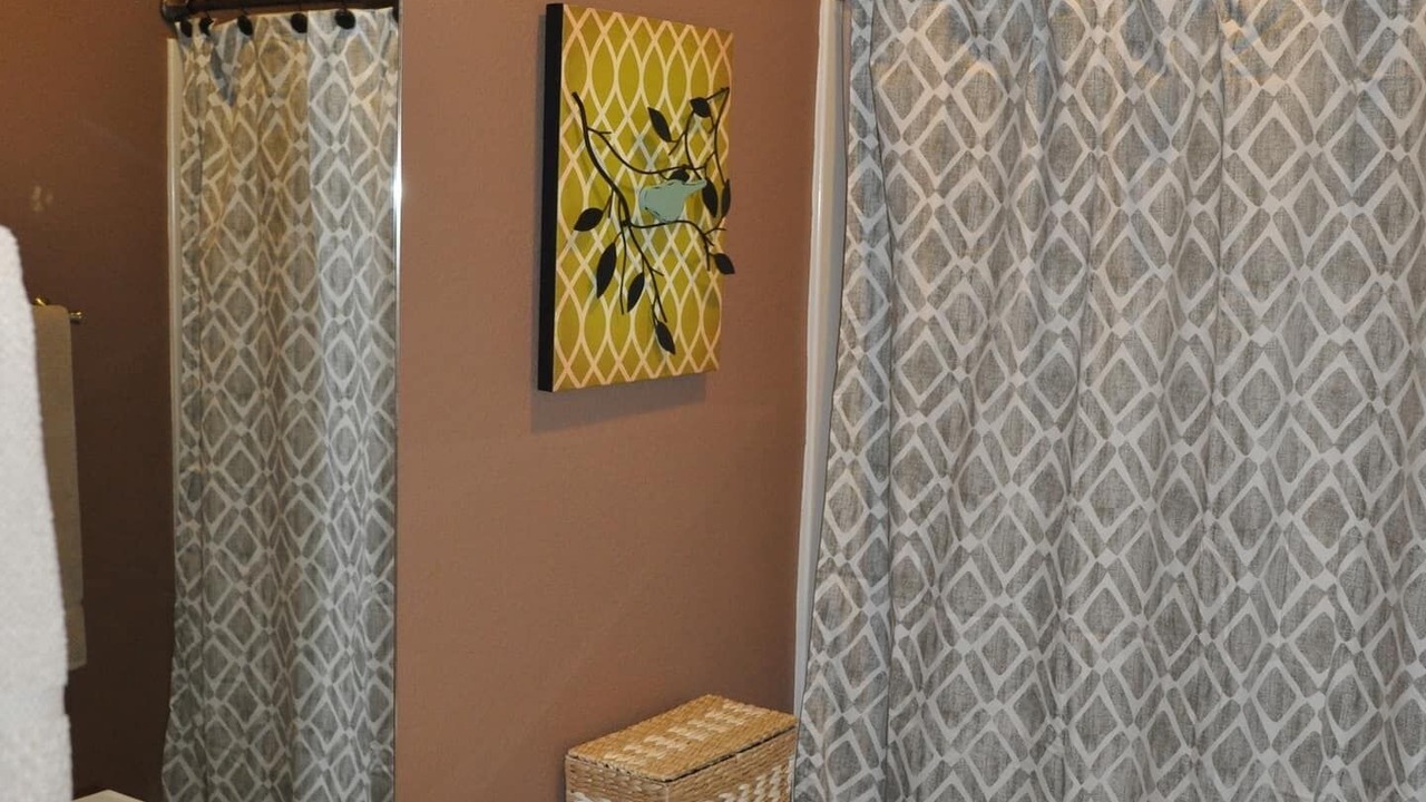 Photo of Bathroom in North Natomas