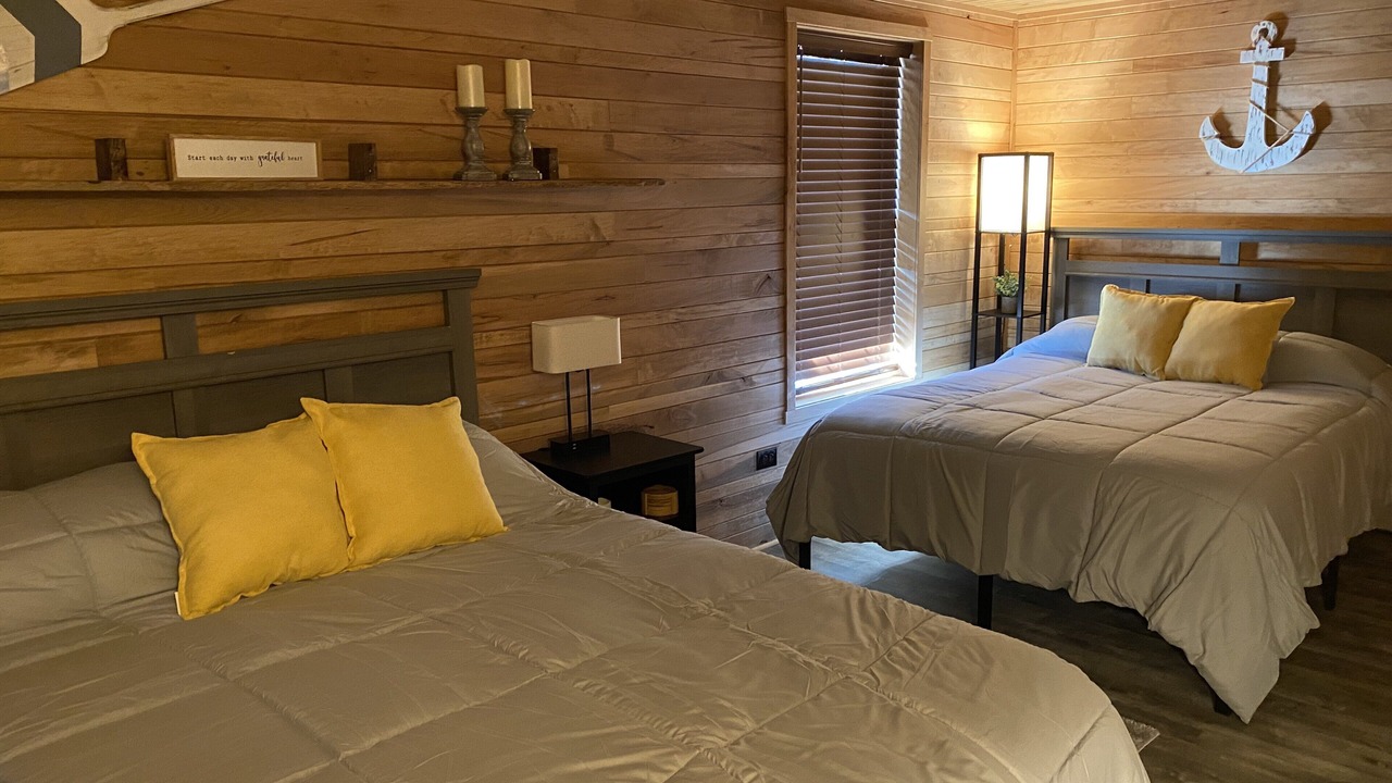 Photo of Bedroom in Grand Rivers