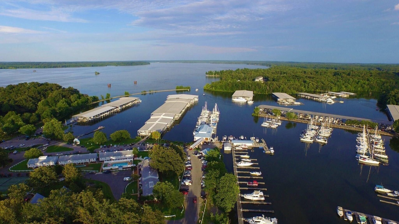 Photo of Others in Grand Rivers