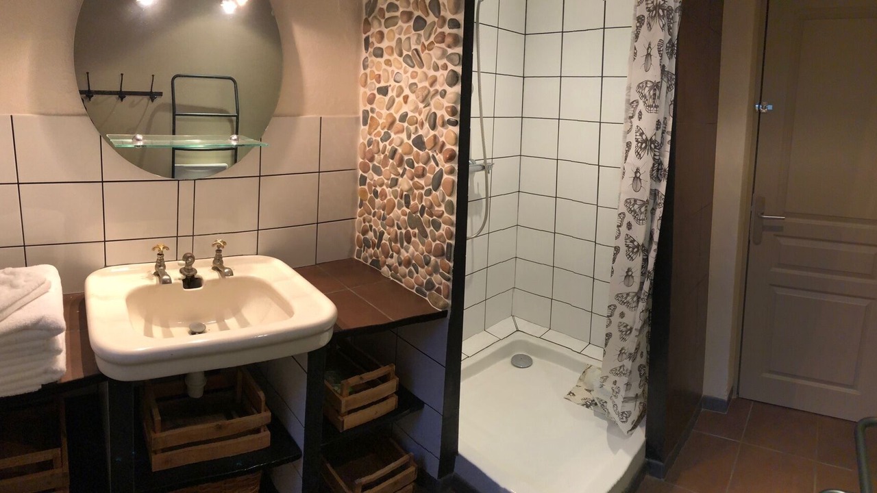 Photo of Bathroom in Hudimesnil