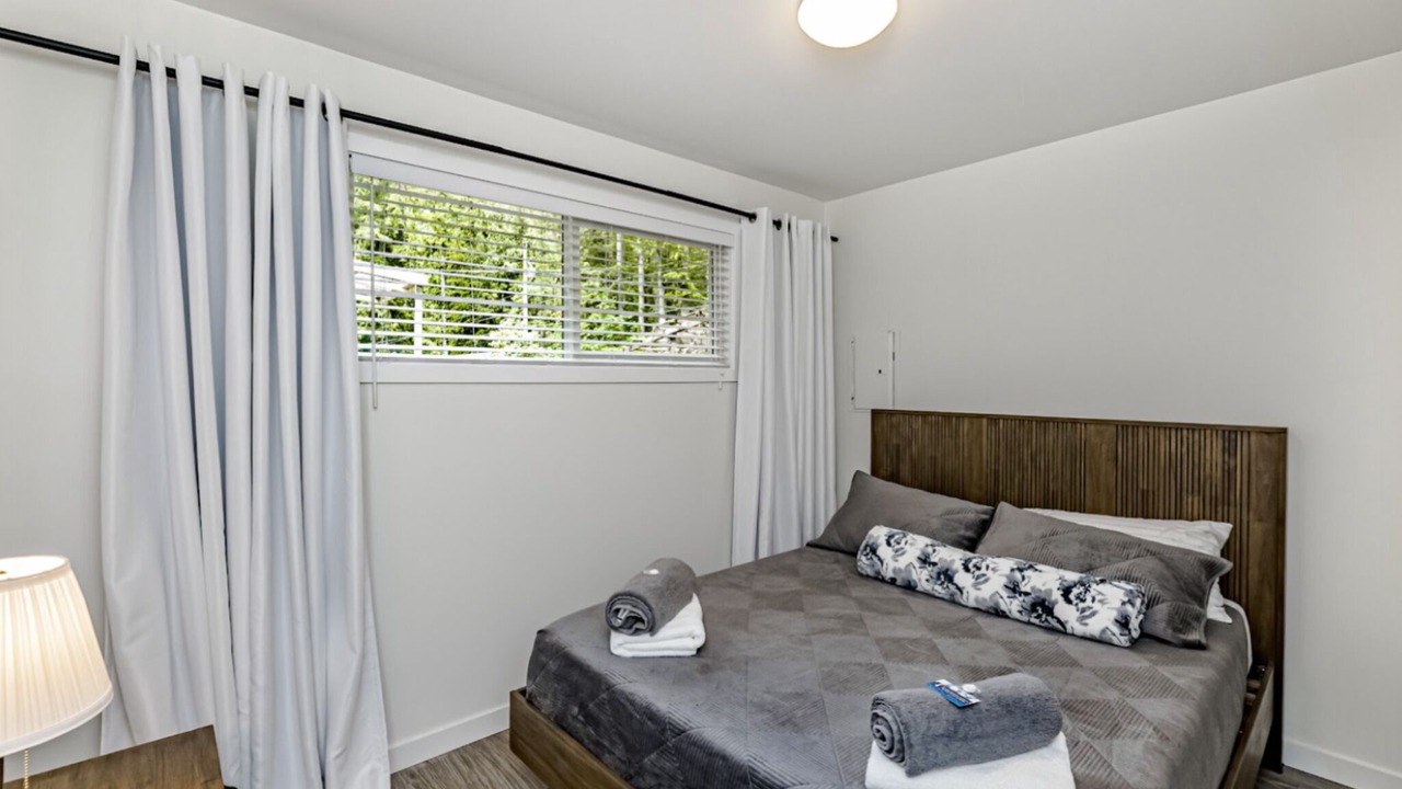 Photo of Bedroom in Cultus Lake