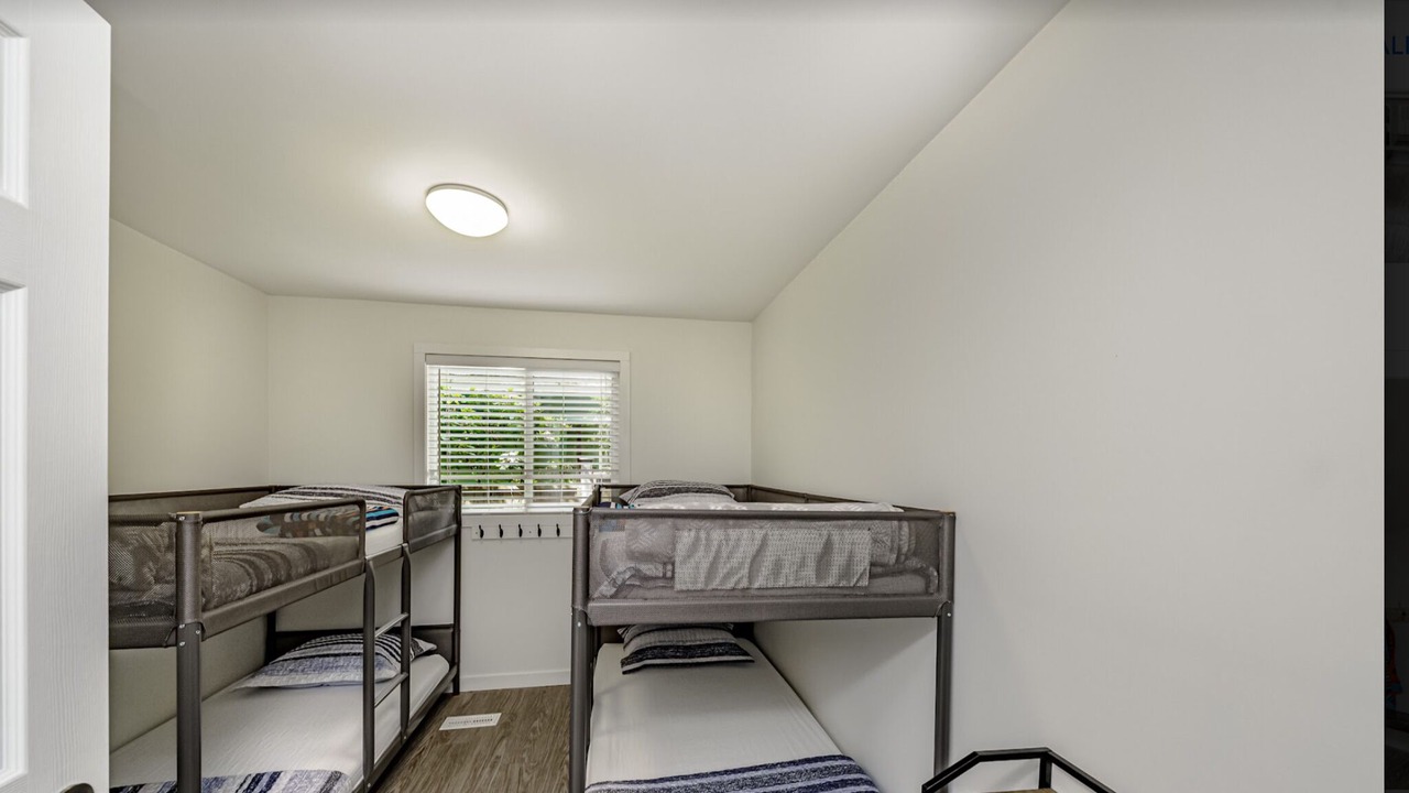 Photo of Bedroom in Cultus Lake