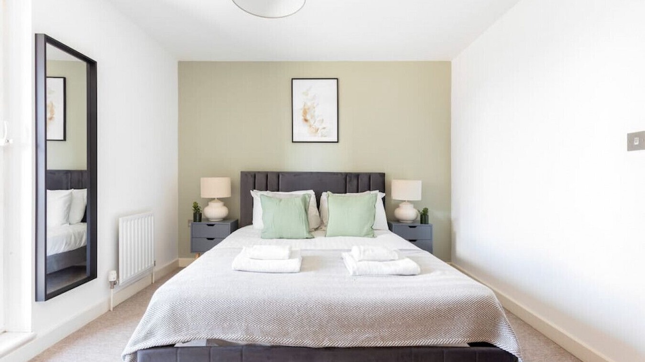 Photo of Bedroom in Homerton