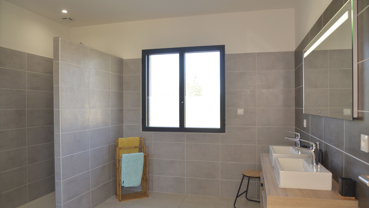 Photo of Bathroom in Barjac