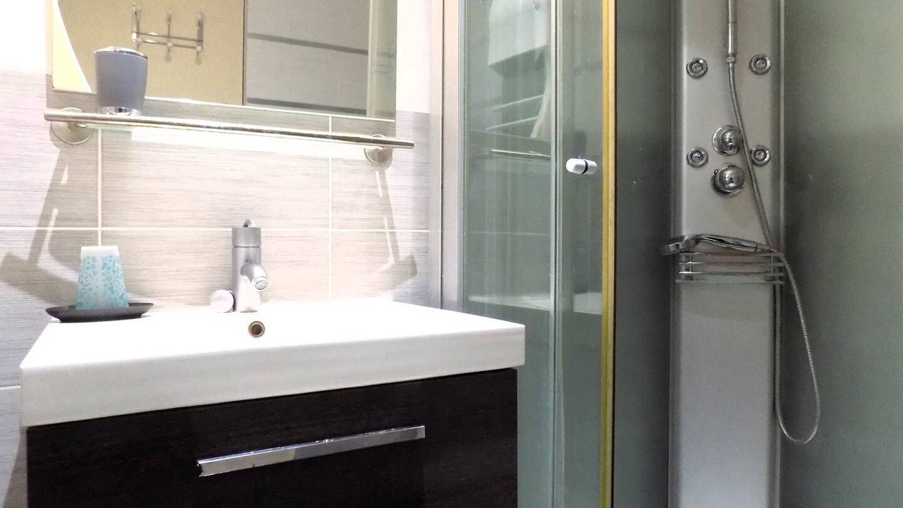 Photo of Bathroom in Royan