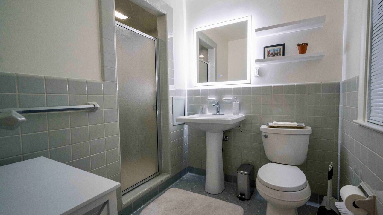 Photo of Bathroom in Grosse Pointe