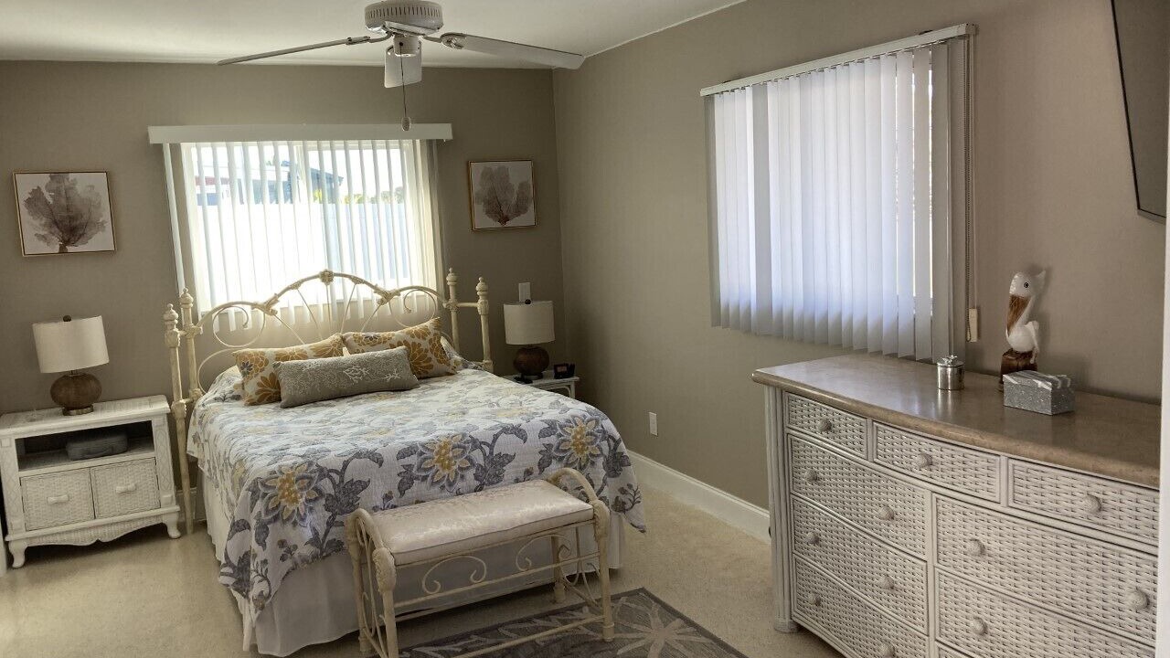 Photo of Bedroom in Venice Gardens