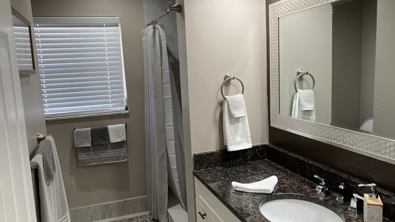 Photo of Bathroom in Venice Gardens